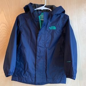 Girl’s The North Face rain jacket, size 3T. EUC!